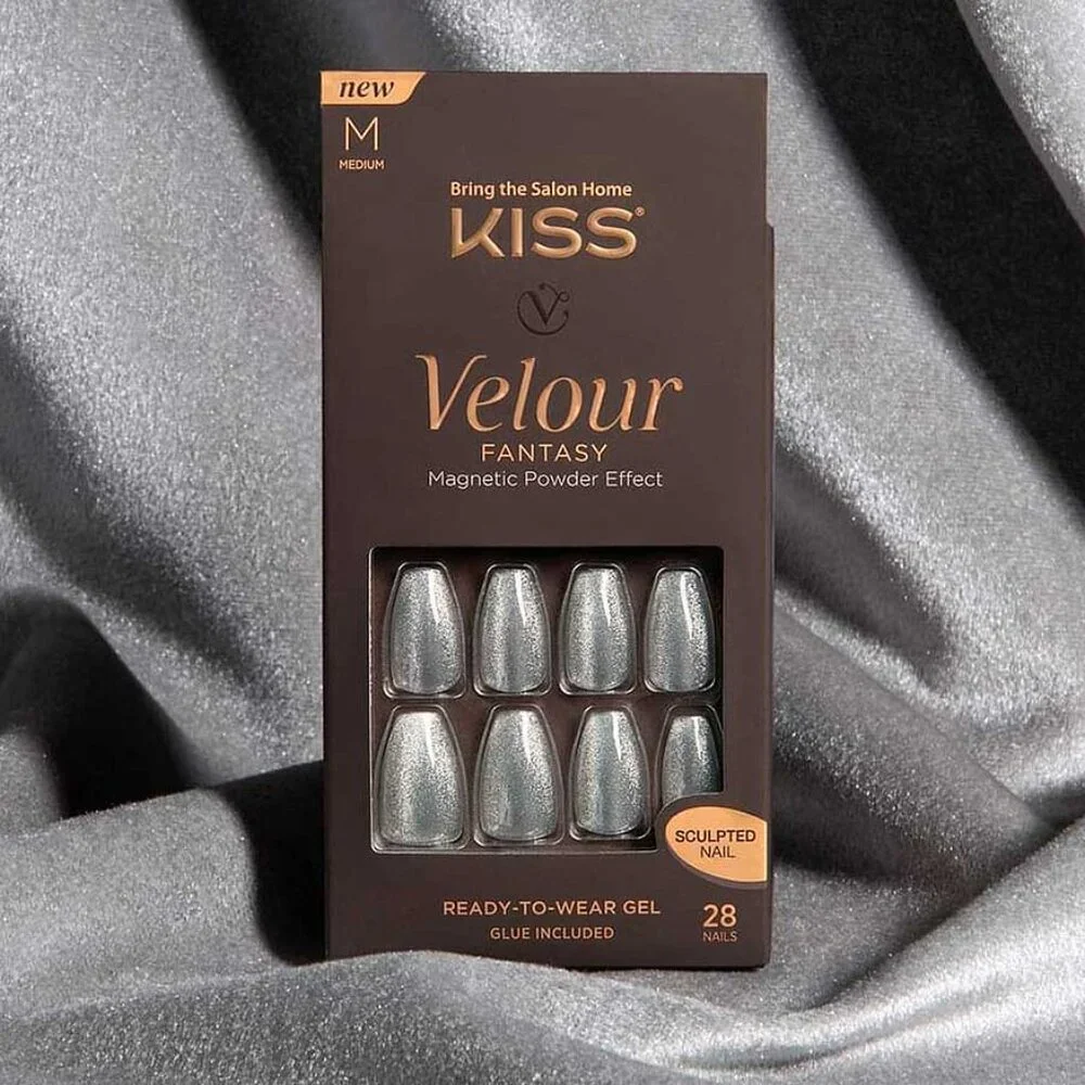 Kiss Velour Fantasy Magnetic Powder Effect Nails Medium Length